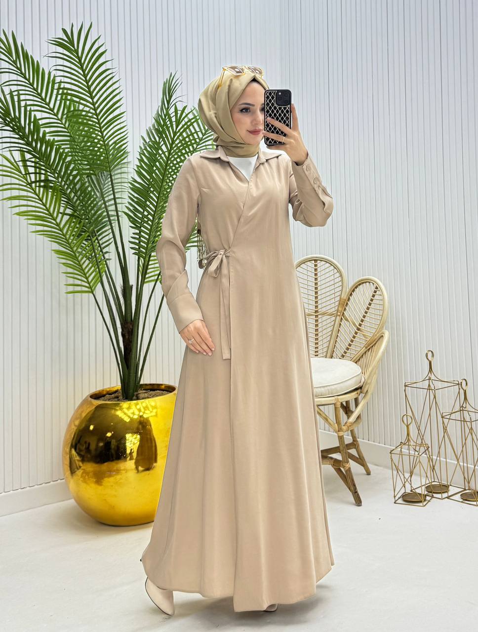 عباية أنيقة برباط جانبي